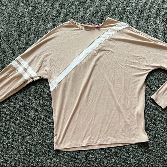 Tan & White Stripe Bag Wing Statement Sleeve Long-Sleeve Modest T-Shirt Top Sz S - Picture 1 of 16